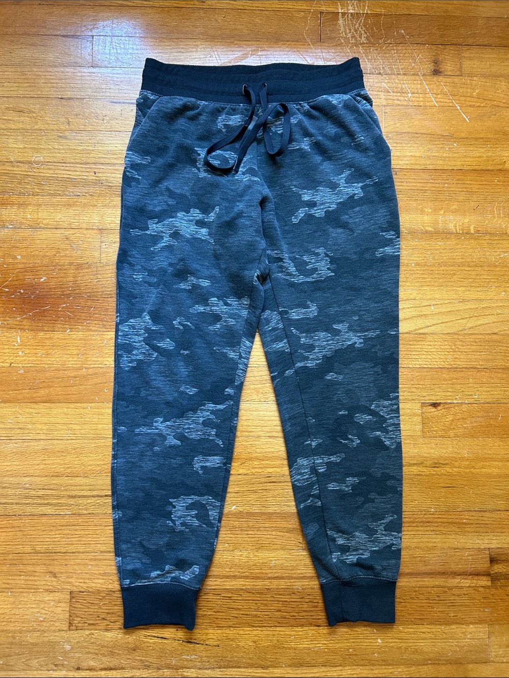 Athletic Works Black Camo Sweatpants and Sweatshirt Set - Picture 5 of 7
